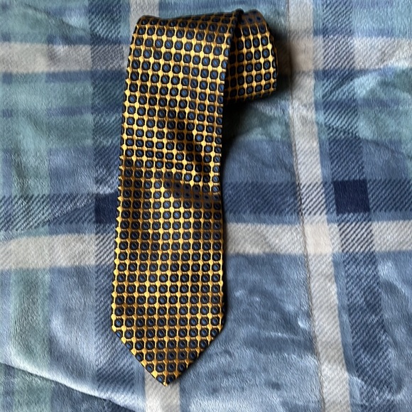 Zegna Gold Tie - Picture 2 of 4